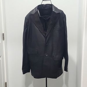 Sean John leather jacket with 2 buttons and suede on the colar size extra large